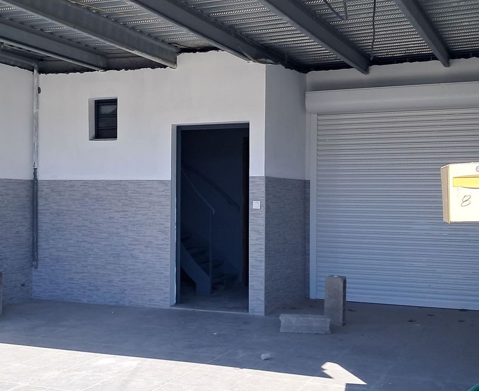 Local professionnel LES ABYMES (97139) KAZIMMO